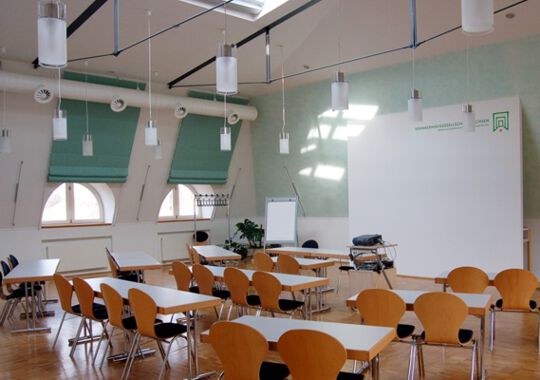 Moderne Tagungsräumlichkeiten
(bis 100 Personen) Leipzig-Zentrum
